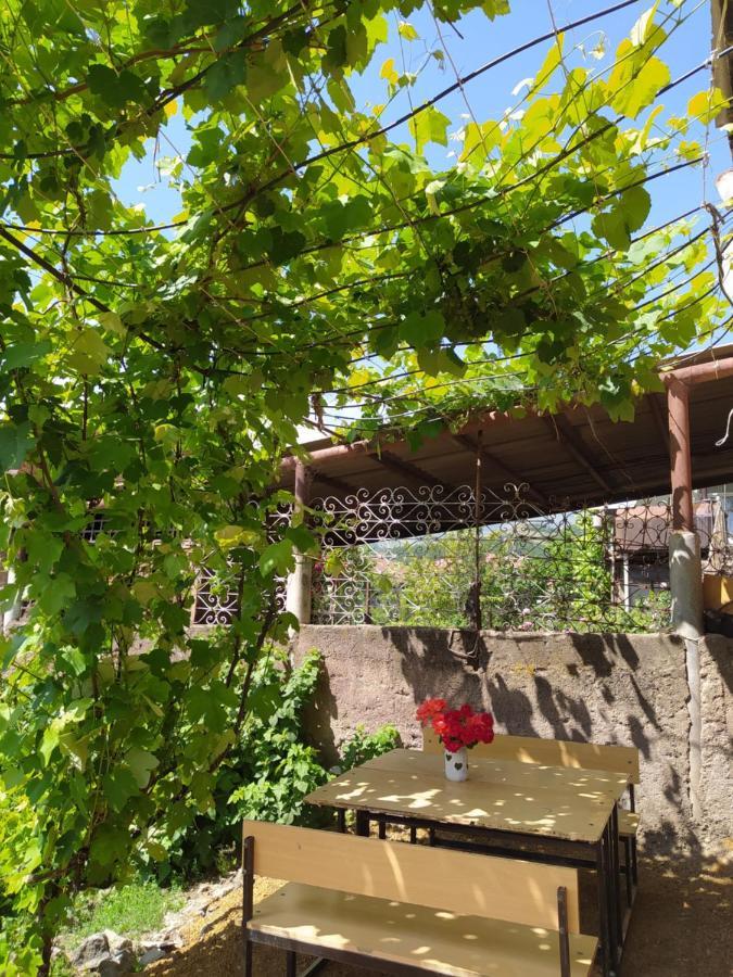 Gevorgyans Bed & Breakfast Tatev Exterior foto